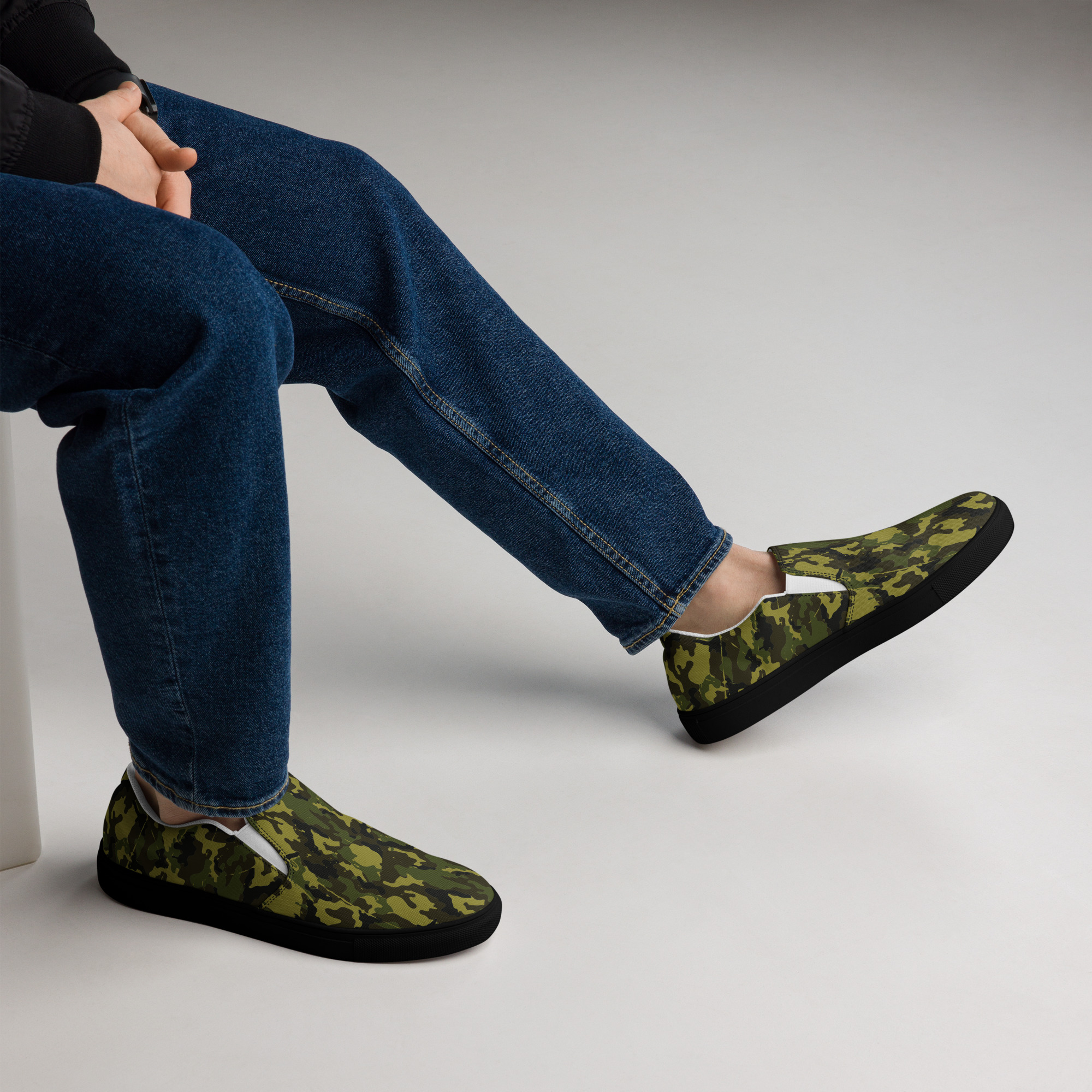 Men’s slip-on canvas shoes - Image 4