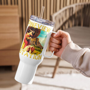 Travel mug with a handle