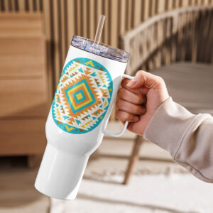 Travel mug with a handle